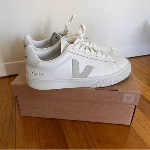 Veja Campo Leather White Natural Woman's size 8 / 39